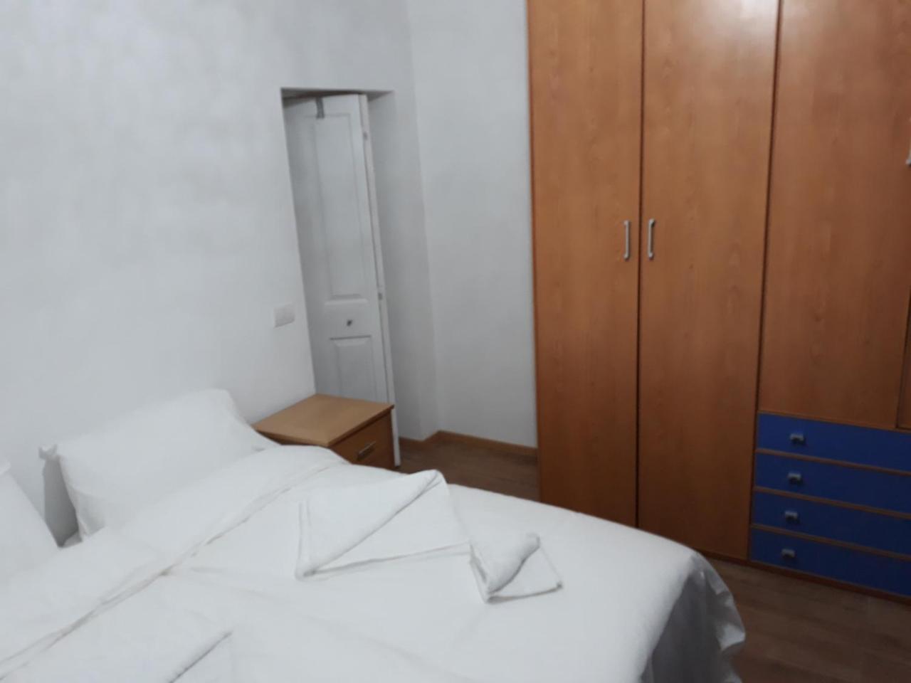 Parvis De Saint-gilles Appartement